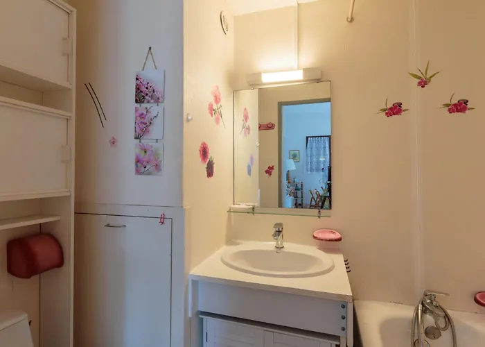 Les Charmilles-10 By Interhome Сasa de vacaciones Les Mathes