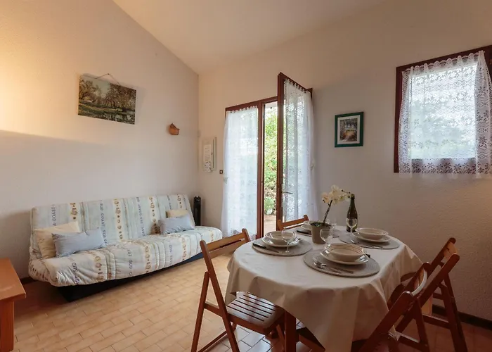 Les Charmilles-10 By Interhome