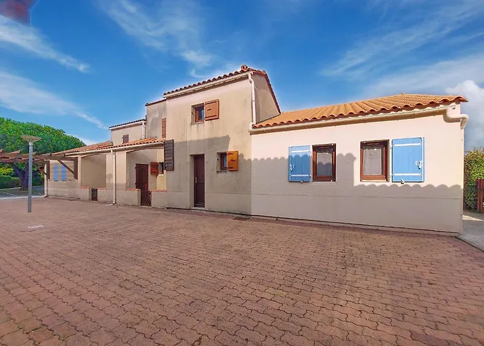 Les Charmilles-10 By Interhome Сasa de vacaciones Les Mathes